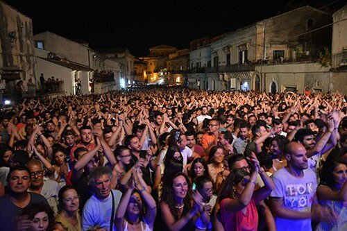 taranta-sicily-fest-pubblico-scicli-1576769355.jpg