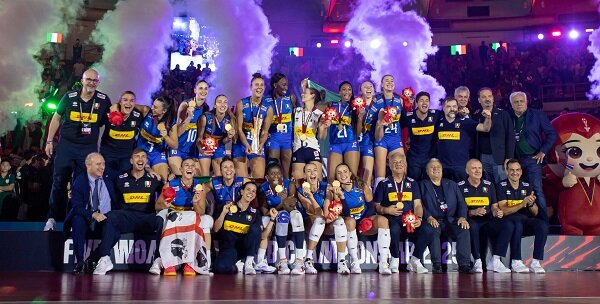 L&rsquo;Italia di Julio Velasco &egrave; Campione del Mondo, le azzurre in finale superano a Bangkok la Turchia