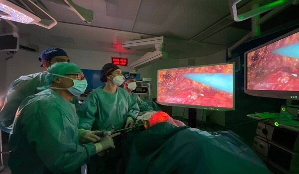Senologia, rivoluzionario intervento di mastectomia endoscopica eseguito al Policlinico di Catania