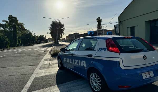 Fermato perch&eacute; senza casco, minore fugge e viene arrestato dalla Polizia di Stato per resistenza e lesioni aggravate