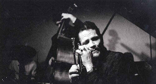 A 34 anni dalla sua morte ricordiamo il mito Chet Baker, "bello e dannato" e tra i principali esponenti del "cool jazz"
