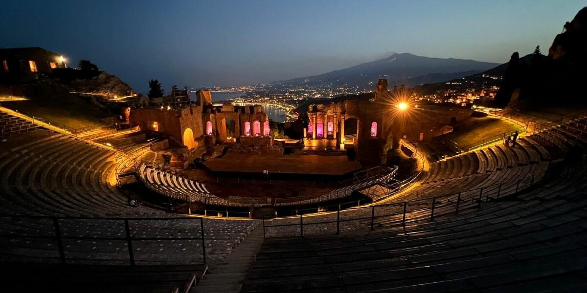 Notte dei Musei, il 17 maggio Teatro antico di Taormina e Naxos aperti fino a mezzanotte