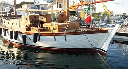 La storia di Lisca bianca e del suo riprendere il largo, se ne parla oggi a Radio Off con Lucia Lauro La storia di Lisca bianca e del suo riprendere il largo, se ne parla oggi a Radio Off con Lucia Lauro