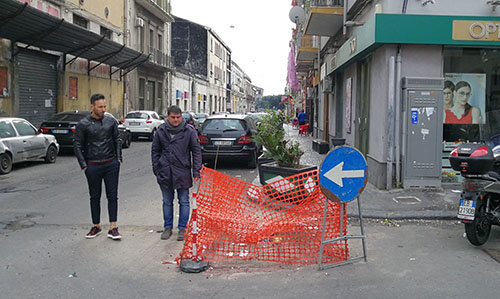 mini-cantiere-pericoloso-in-mezzo-a-via-plaia-4-1488926938.jpeg