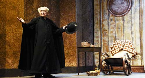 Il 4 Agosto a Palazzo Cutore di Aci Bonaccorsi in scena Tuccio Musumeci con "Fiat Voluntas Dei" di Giuseppe Macr&igrave;, produzione Teatro della Citt&agrave;