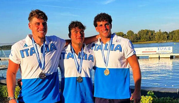Canoa polo, Tommaso Lampó, Paolo Messina e Pietro Iuvara campioni d’Europa con la Nazionale under 21 Canoa polo, Tommaso Lampó, Paolo Messina e Pietro Iuvara campioni d’Europa con la Nazionale under 21