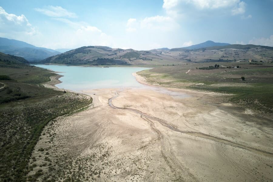Emergenza idrica nel Calatino: a Palagonia tavolo permanente per affrontare la crisi dell’acqua irrigua Emergenza idrica nel Calatino: a Palagonia tavolo permanente per affrontare la crisi dell’acqua irrigua