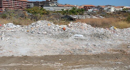 Sequestrata nel quartiere Nesima, in pieno centro abitato, una cava - discarica nociva per la salute pubblica e l’ambiente Sequestrata nel quartiere Nesima, in pieno centro abitato, una cava - discarica nociva per la salute pubblica e l’ambiente