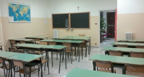 Contro la dispersione scolastica e l&rsquo;emarginazione sociale di migliaia di giovani in gravi condizioni di disagio il progetto &ldquo;C&rsquo;Entro &ndash; Anch&rsquo;io a scuola&rdquo;