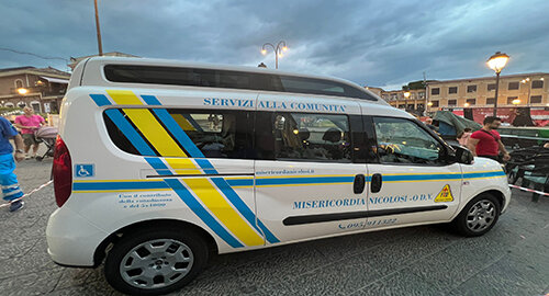 La Misericordia di Nicolosi inaugura nuovo Doblò per trasporto disabili La Misericordia di Nicolosi inaugura nuovo Doblò per trasporto disabili
