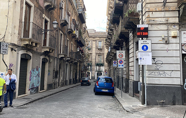 A Piazza Mazzini finito il mese di pre-esercizio, da oggi effettivo il controllo video A Piazza Mazzini finito il mese di pre-esercizio, da oggi effettivo il controllo video
