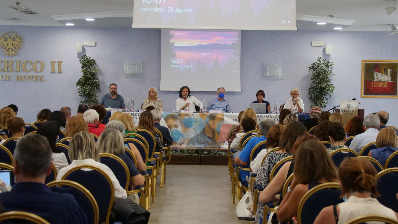 Scuola, Flc Cgil Sicilia: "Più chiarezza e risorse per il ritorno in classe" Scuola, Flc Cgil Sicilia: "Più chiarezza e risorse per il ritorno in classe"
