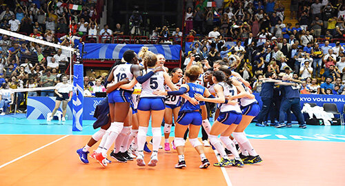 Qualificazione Olimpica, festa azzurra al PalaCatania, battuta 3-0 anche l'Olanda, le ragazze volano a Tokyo 2020 Qualificazione Olimpica, festa azzurra al PalaCatania, battuta 3-0 anche l'Olanda, le ragazze volano a Tokyo 2020