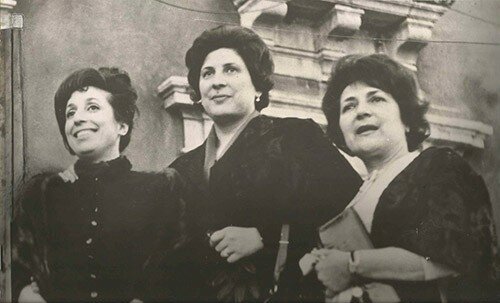 le-tre-sorelle-micalizzi-jole-nina-e-sara-400580477.jpg