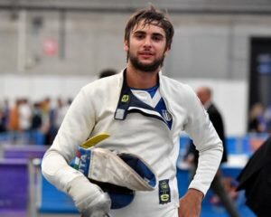 enrico-garozzo-in-pedana-ad-erba-300x240-1415629594.jpg