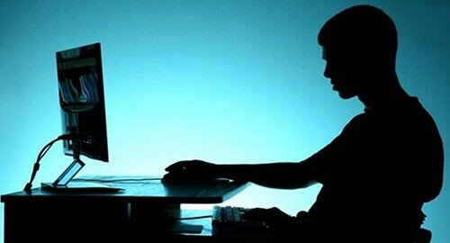 Polizia Postale, tavolo tecnico alla Questura per contrastare il fenomeno del Cyberbullismo