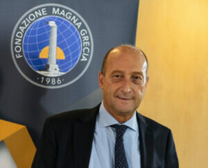 nino-foti-300x242-1709202181.jpeg