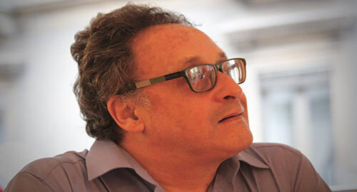 Incontro con Daniele Scalia Girgenti, il prof. appassionato di teatro e tango argentino: "Con Fabbricateatro vivo di pi&ugrave; le mie passioni, anche sul palcoscenico"