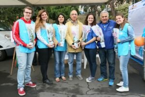 unicef-martina-e-pippo-leone-col-presidente-lorefice-300x200-1604037981.jpg