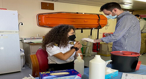 Campagna vaccinale personale marittimo, somministrate oltre cento dosi