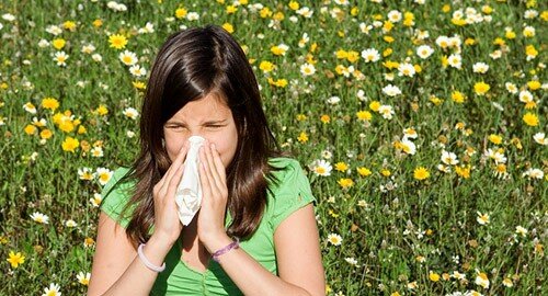 Allergie e rimedi, utili acqua tiepida e sale
