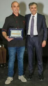 20170519fond-cavcondorellilacassatasicilianadasinilvincitorefrancescolabellaegiuseppecondorelli-169x300-255781738.jpg
