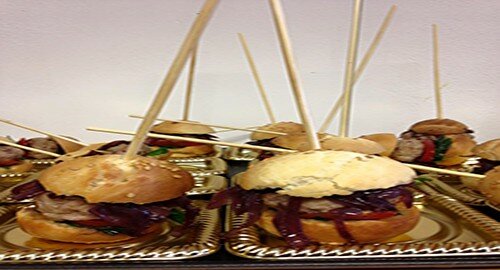 “Mercoledì del Gusto” al Jobbing Centre di Ragusa 4 maggio dedicato alla pasticceria salata “Mercoledì del Gusto” al Jobbing Centre di Ragusa 4 maggio dedicato alla pasticceria salata