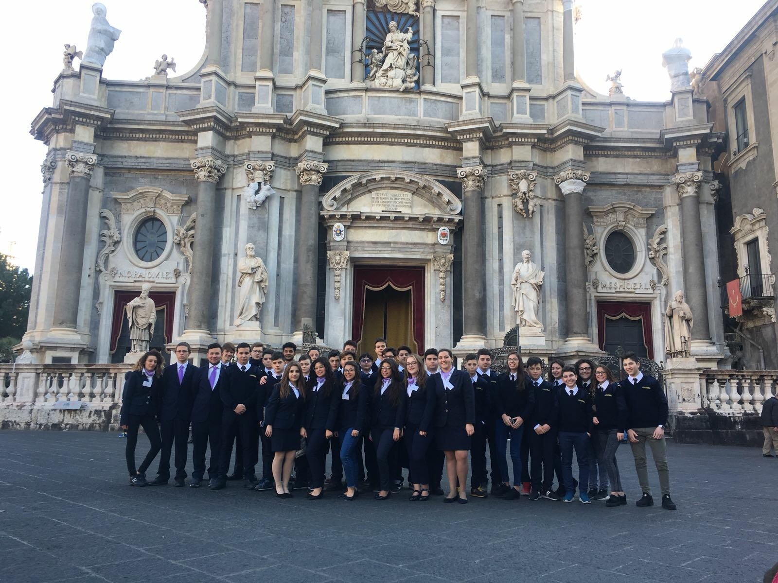 Studenti &ldquo;Duca degli Abruzzi&rdquo; presenti al progetto di cittadinanza attiva a favore della tutela del patrimonio artistico di Catania