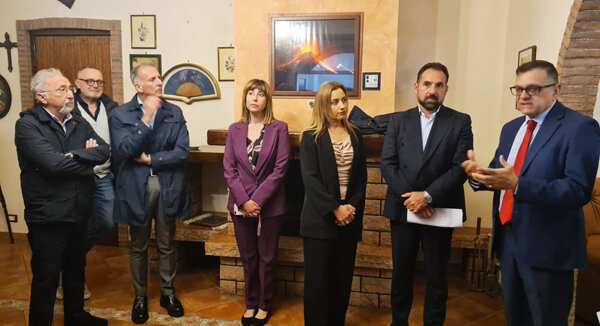 Verso una salute mentale di comunità, a Catania il nuovo modello di riabilitazione punta su co-housing e percorsi di inclusione Verso una salute mentale di comunità, a Catania il nuovo modello di riabilitazione punta su co-housing e percorsi di inclusione