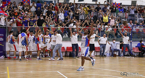 L&rsquo;Alfa dei &ldquo;catanesi&rdquo; batte 88-73 la Siaz Piazza Armerina e vola in serie C gold
