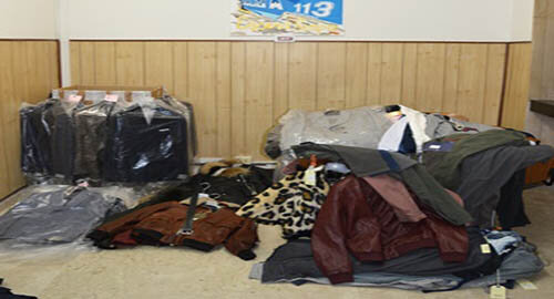 Rinvenuti dalla Polizia in una stalla a "San Cristoforo" capi di abbigliamento griffati, arrestato spacciatore