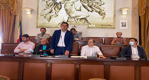 Consiglio comunale, 54 delibere approvate in 34 sedute, 4 i consiglieri sempre presenti