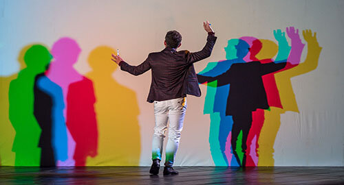 Alla Sala Futura di Catania, per lo "Stabile" etneo, dal 10 al 12 febbraio in scena "Art", dal celebre testo di Yasmina Reza, regia Emanuele Conte