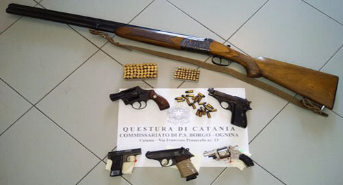 Due indagati dalla Polizia per omessa denuncia di armi Due indagati dalla Polizia per omessa denuncia di armi