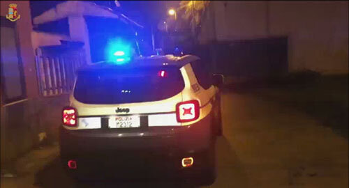 Operazione &ldquo;Drug Stable&rdquo; della Squadra Mobile, sequestrati armi e droga