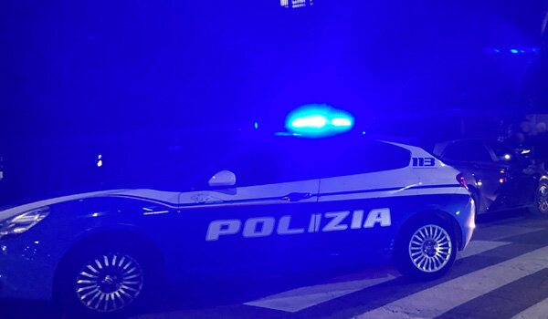 Due minorenni denunciati dalla Polizia di Stato per porto d’armi e oggetti atti a offendere Due minorenni denunciati dalla Polizia di Stato per porto d’armi e oggetti atti a offendere
