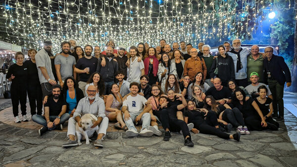una-foto-del-gruppo-di-lavoro-che-ha-dato-vita-allodissea-2025-274732183.jpg