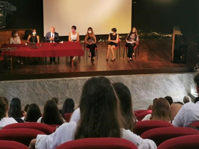Al Liceo Classico &laquo;Meli&raquo; di Palermo primo giorno di scuola, lezione di legalit&agrave; con Giuseppe Antoci