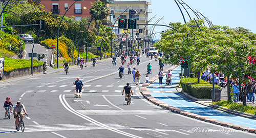 Lungomare, positiva la prima domenica di maggio senza auto, pedonalizzata anche la strada del Caito Lungomare, positiva la prima domenica di maggio senza auto, pedonalizzata anche la strada del Caito