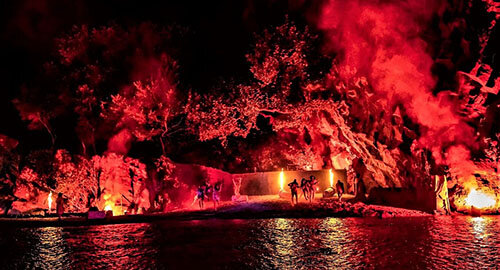 Nell'incantevole scenario delle Gole dell'Alcantara l'Inferno di Dante replica fino al 6 settembre