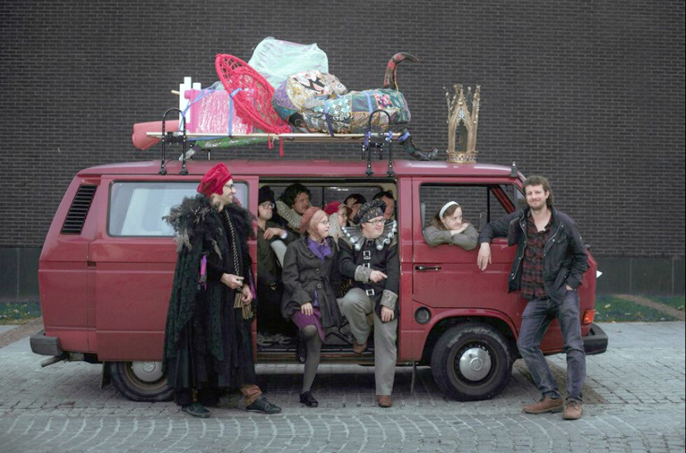 KinEst Fest, a Catania il film polacco &ldquo;Dilettanti&rdquo;, quando il teatro vive di emozioni senza barriere