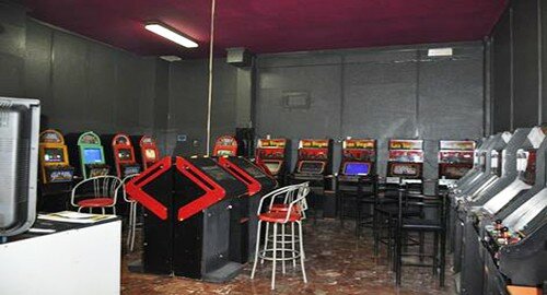 Sequestrate in un garage di via Etnea 15 slot machine e 5 video poker abusivi, denunciato il gestore per esercizio di gioco d'azzardo aggravato