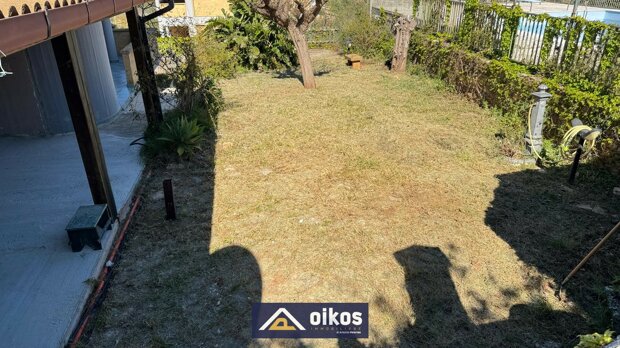 VILLA IN RESIDENCE