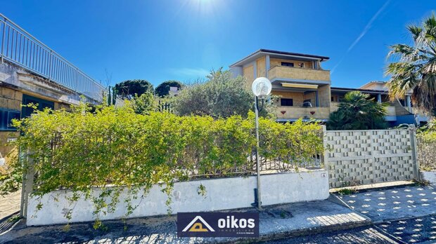 VILLA IN RESIDENCE