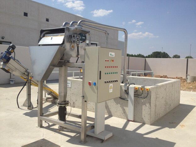 ce95416e867185bceea5dedb13a60b802bbefd35 ce95416e867185bceea5dedb13a60b802bbefd35