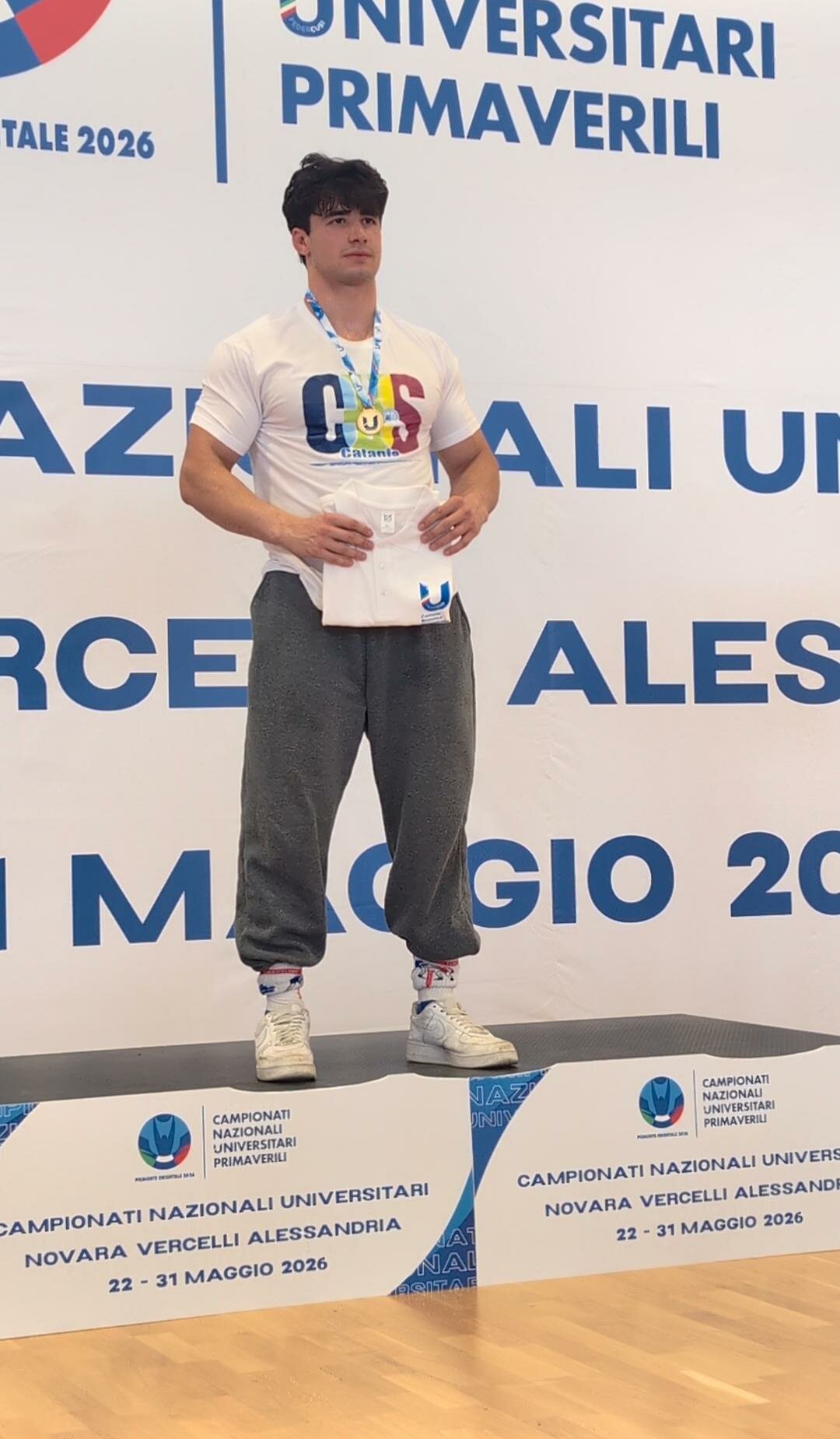 riccardo-brogna-oro---lotta-stile-libero---podio.jpeg
