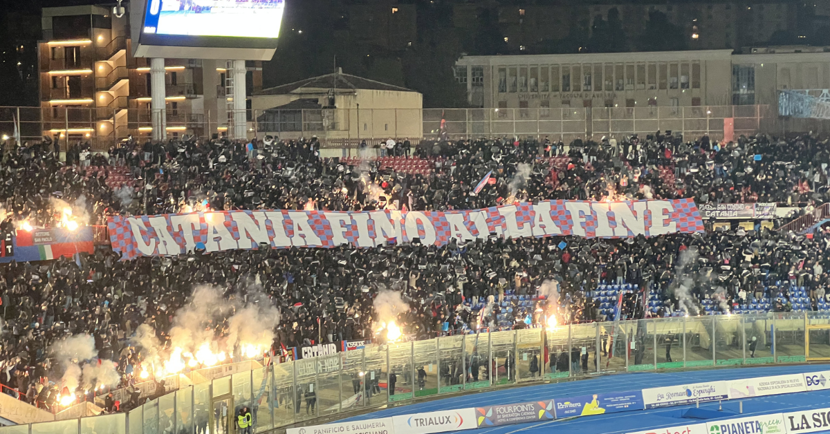 Il Catania fa il gambero e riesce a fare due passi indietro: gioca male e non vince