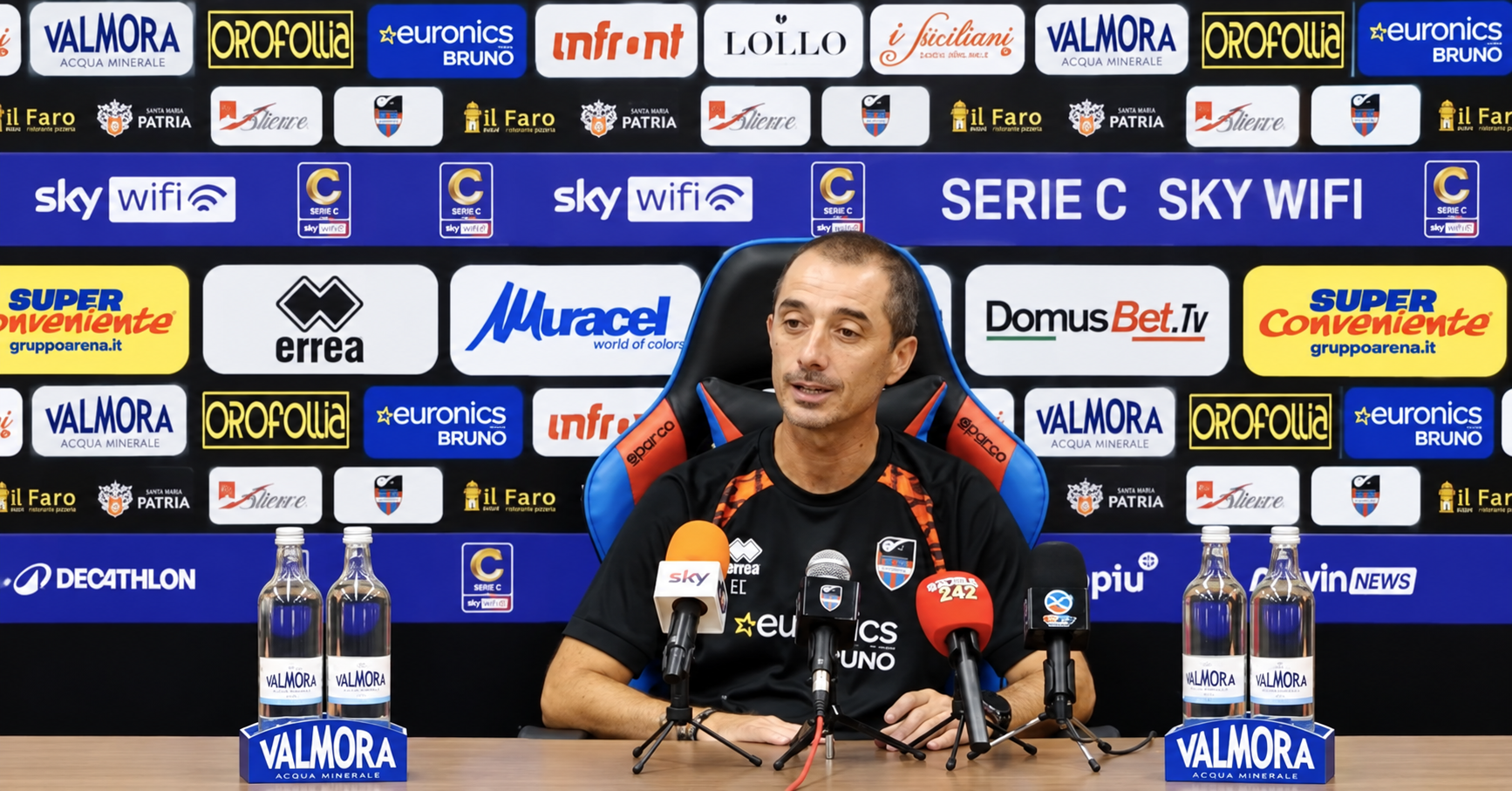Catania, Longo chiede continuità: «Non ci sono nuovi e vecchi, c’è il Catania»