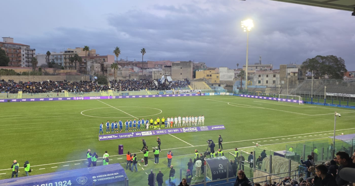 Il Catania non vince più e a Siracusa spreca un'altra occasione Il Catania non vince più e a Siracusa spreca un'altra occasione