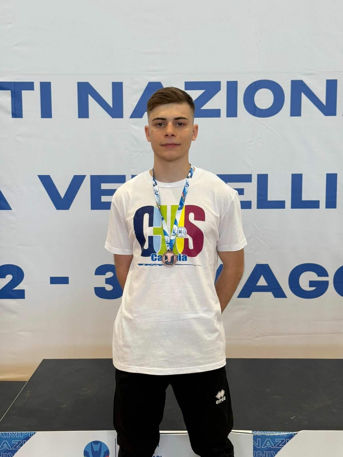 giuseppe-giangreco---bronzo---lotta-greco-romana--podio.jpeg
